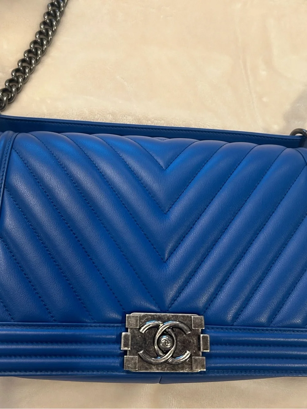CHANEL Blue Chevron Quilted Shoulder Bag with Gunmetal Chain